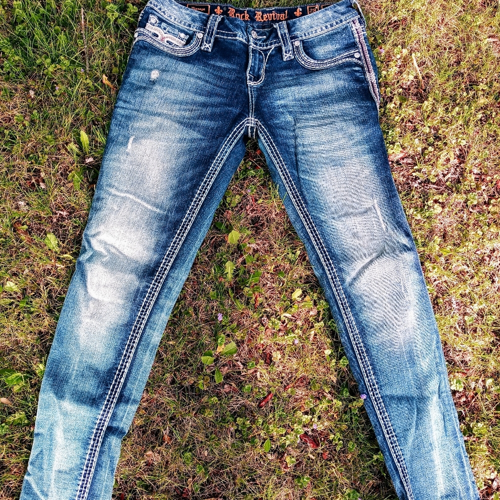 Rock Revival Skinny Jeans 💎😍
